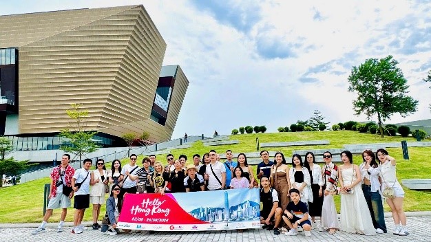 HÀ NỘI – HONG KONG – HÀ NỘI4